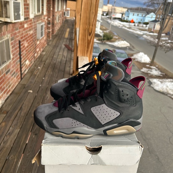 Bordeaux 6s Size 10 - Picture 5 of 8